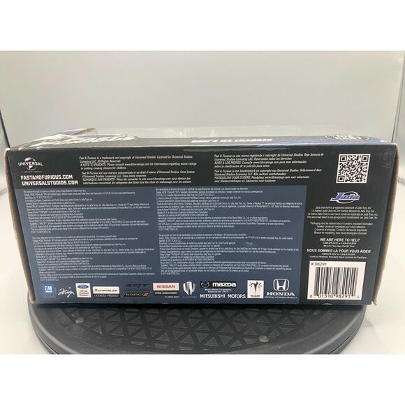 Jada Toys Dodge Charger 1:24 Fast and Furious 8 Dom's Ice Charger 98291 - Picture 8 of 8